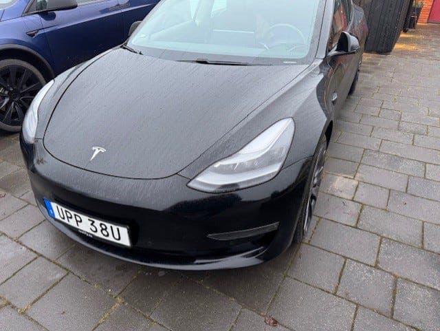 Tesla Model 3 2